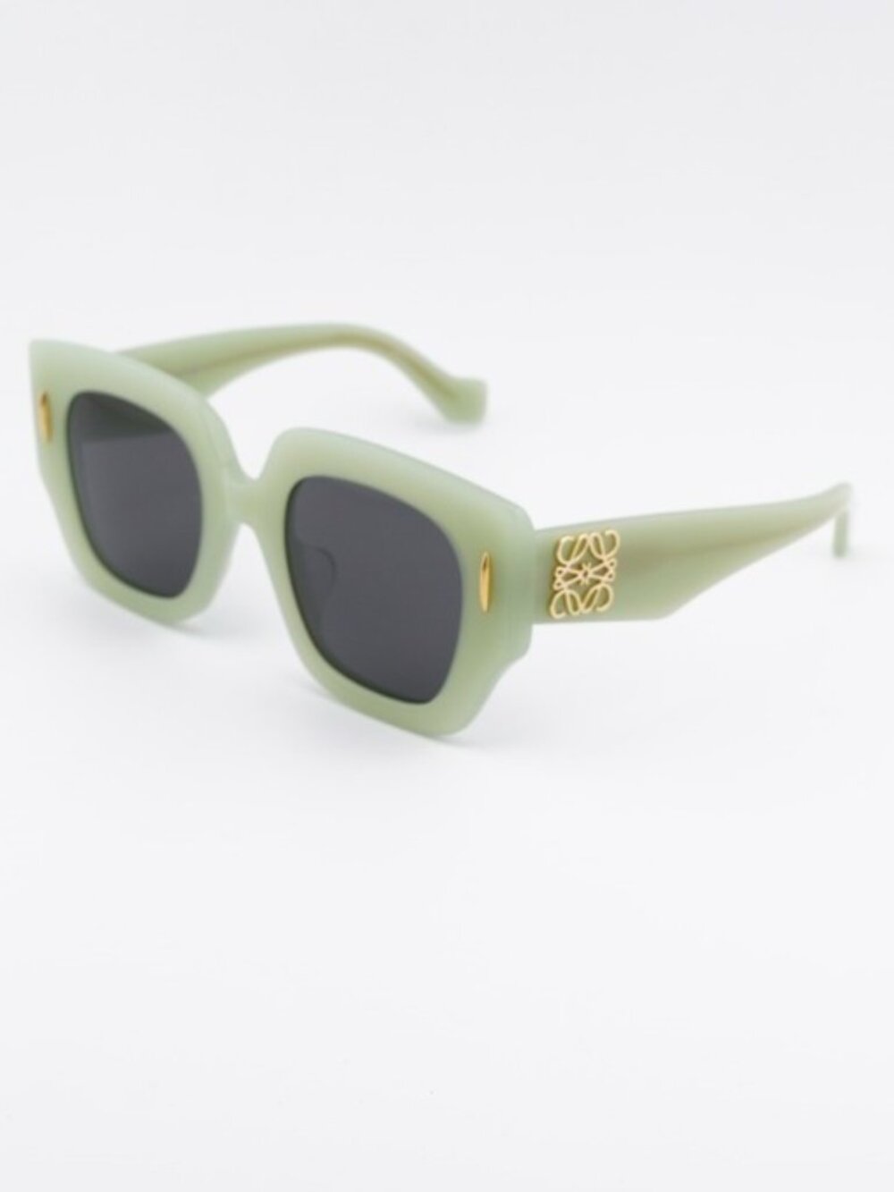 Loewe LW40129U 95A Sunglasses Pastel Green Square Frame, Grey Lenses